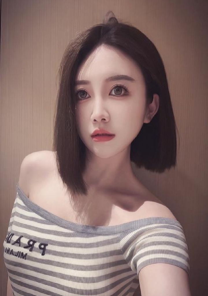 武侯颜值短发御姐