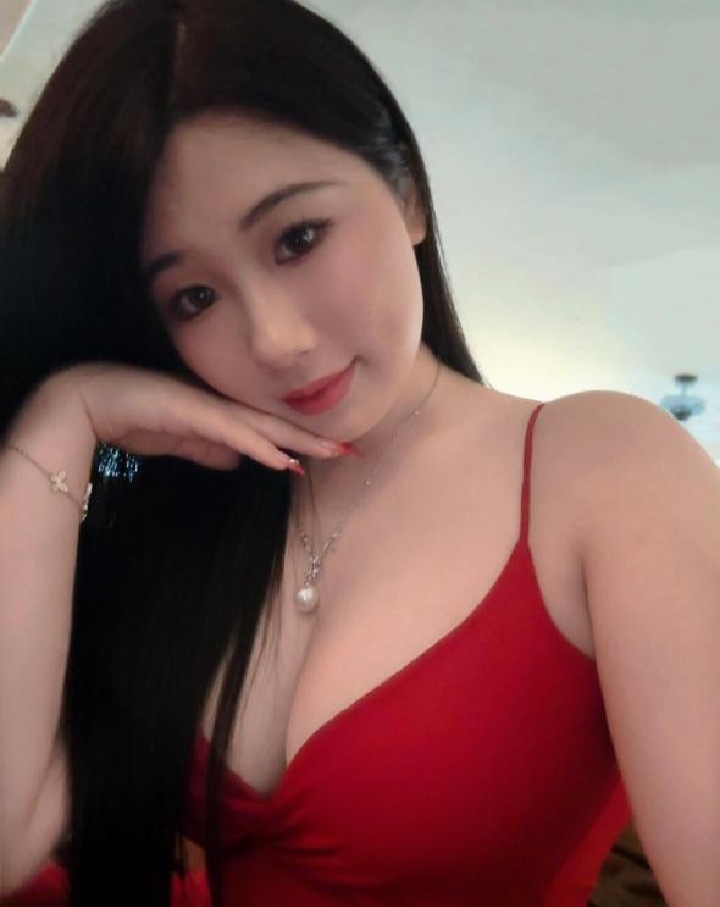 市北蕾丝美乳小少妇