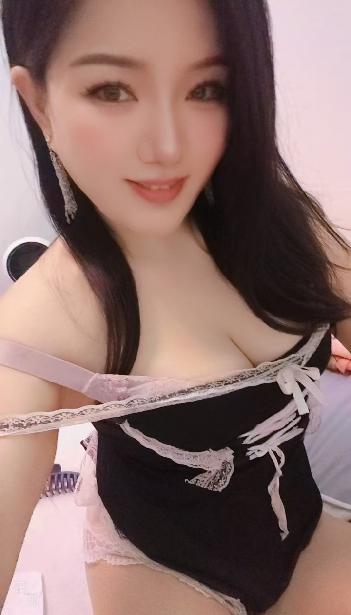 罗湖双飞水床制服少妇