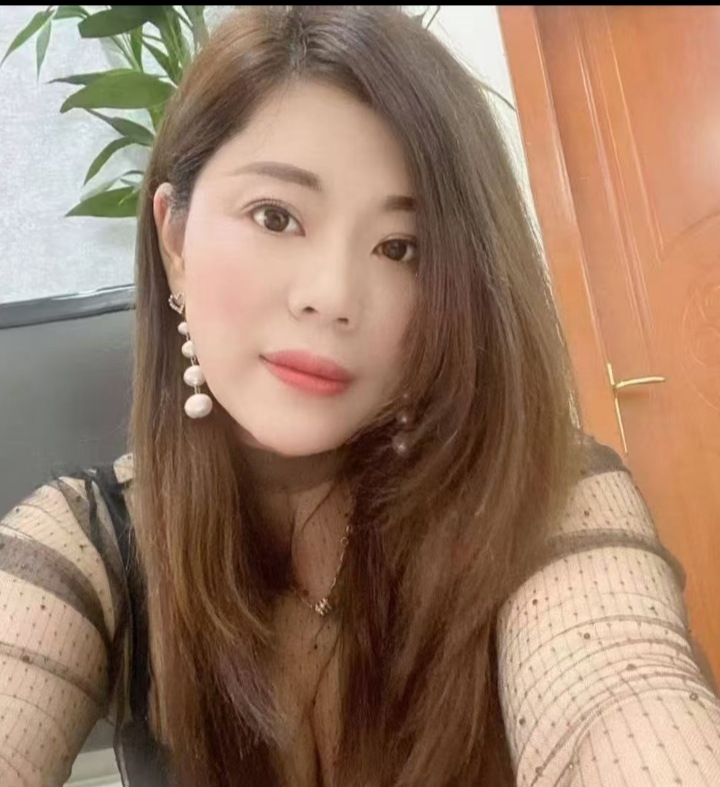 西山韵味小少妇香水