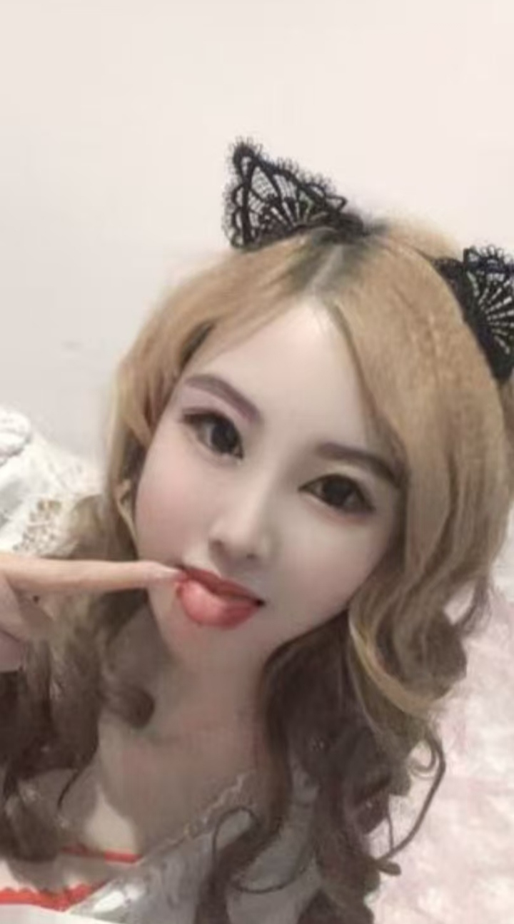 丰满长腿欲女春节在线