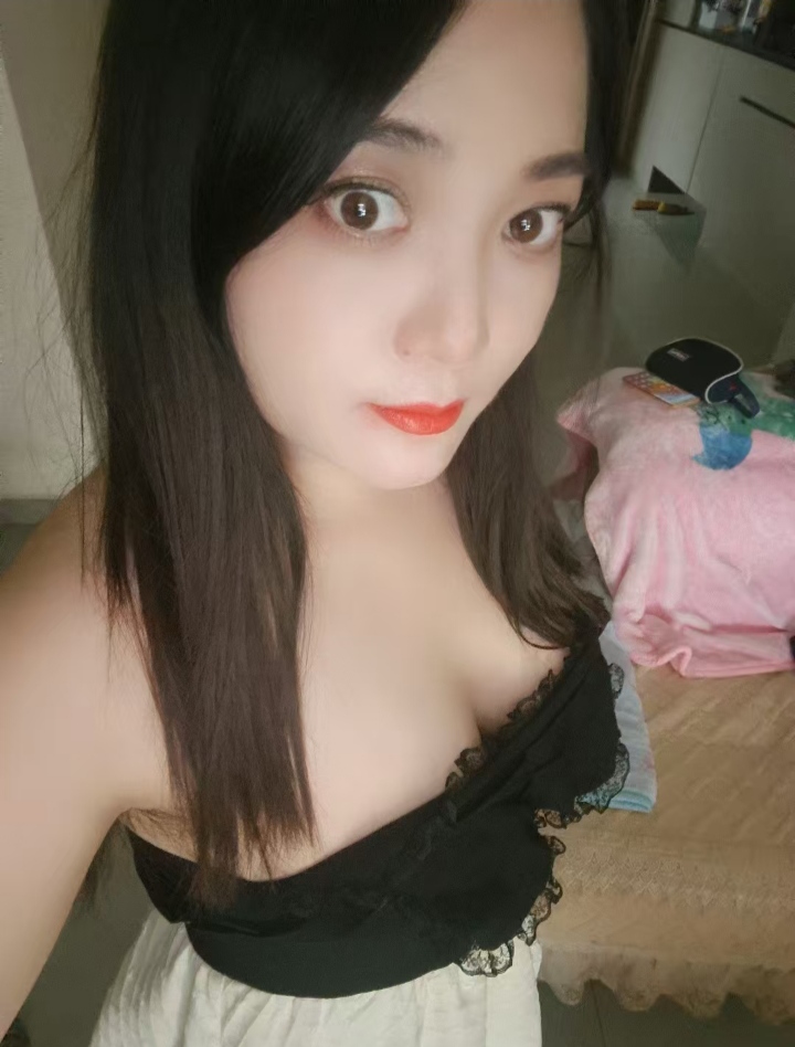 官渡大白奶矫情老师