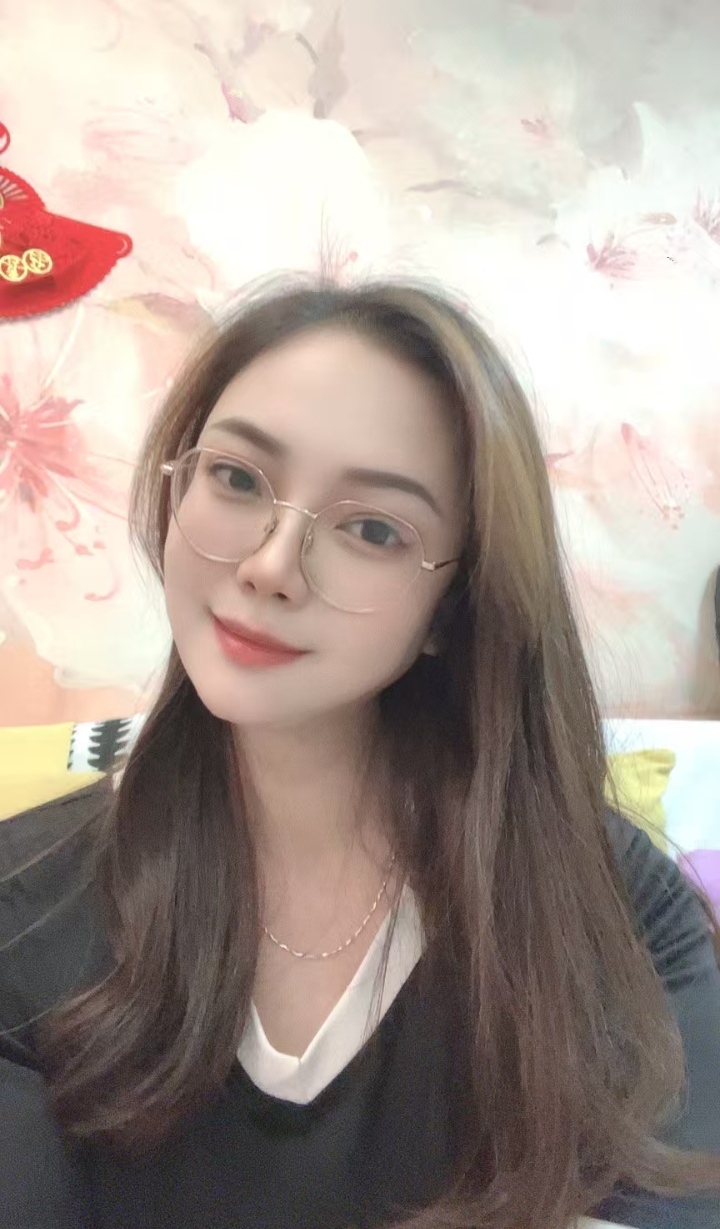 必刷眼镜欲女静儿