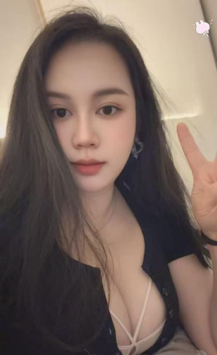 雨花爆乳小少妇f宝