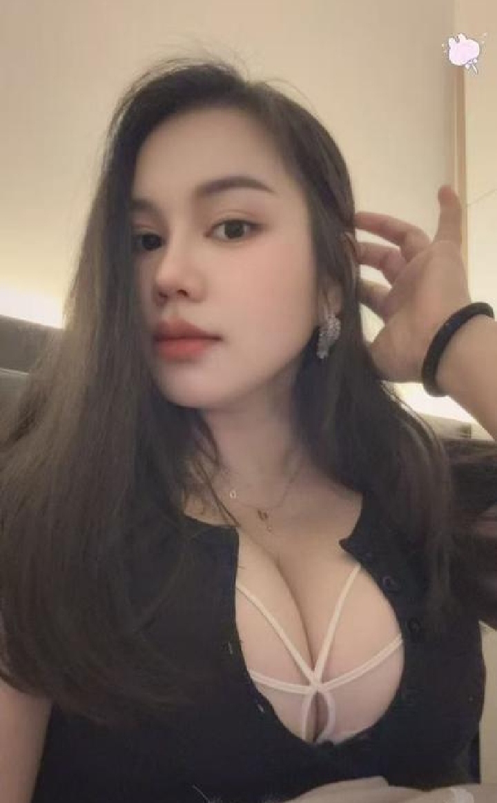 雨花爆乳小少妇f宝