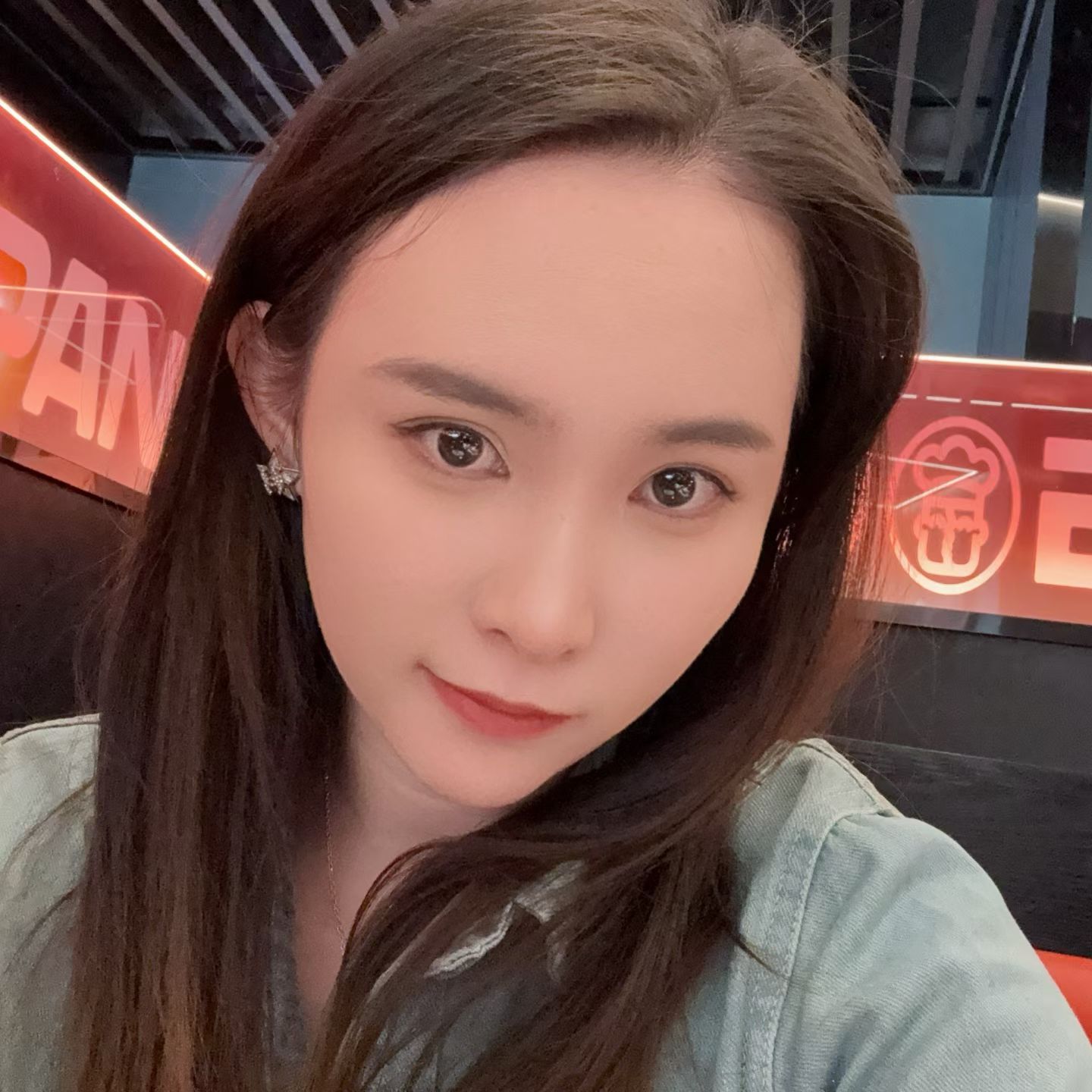 个人偶尔兼职，纯良家，需要聊，不会什么服务