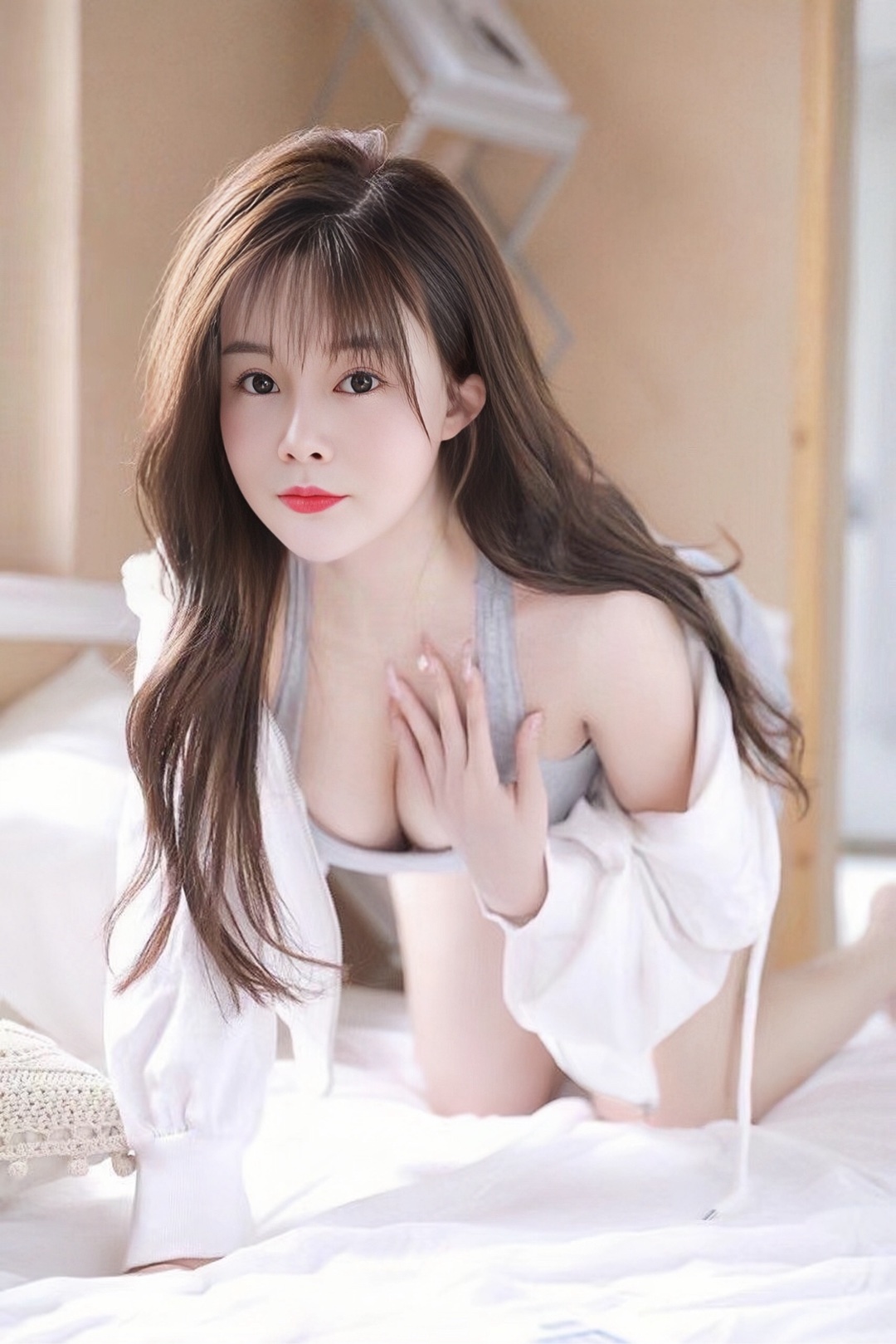 东莞市素步镇（近松山湖）个人兼直 天然巨乳e杯 芊芊