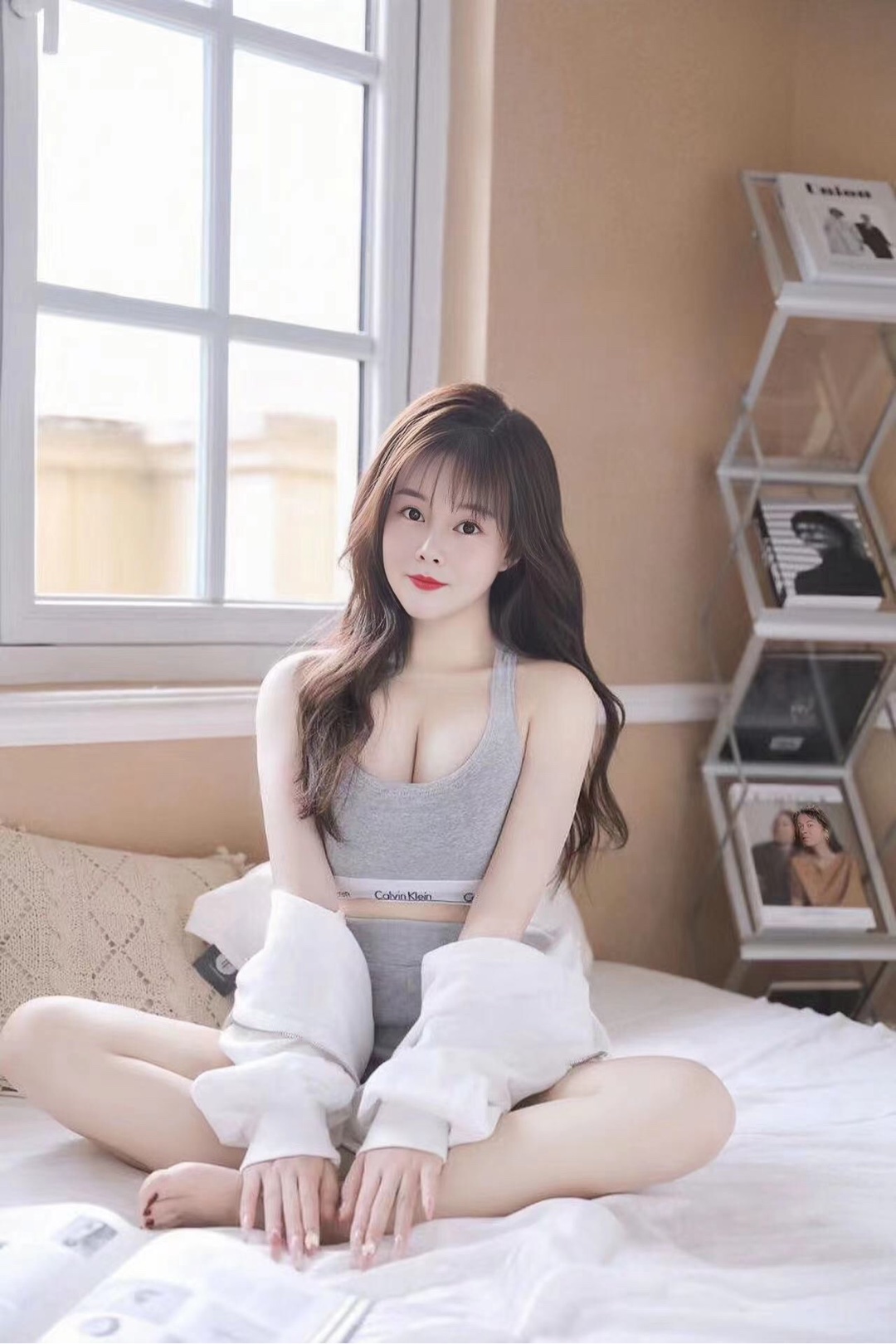 东莞市素步镇（近松山湖）个人兼直 天然巨乳e杯 芊芊