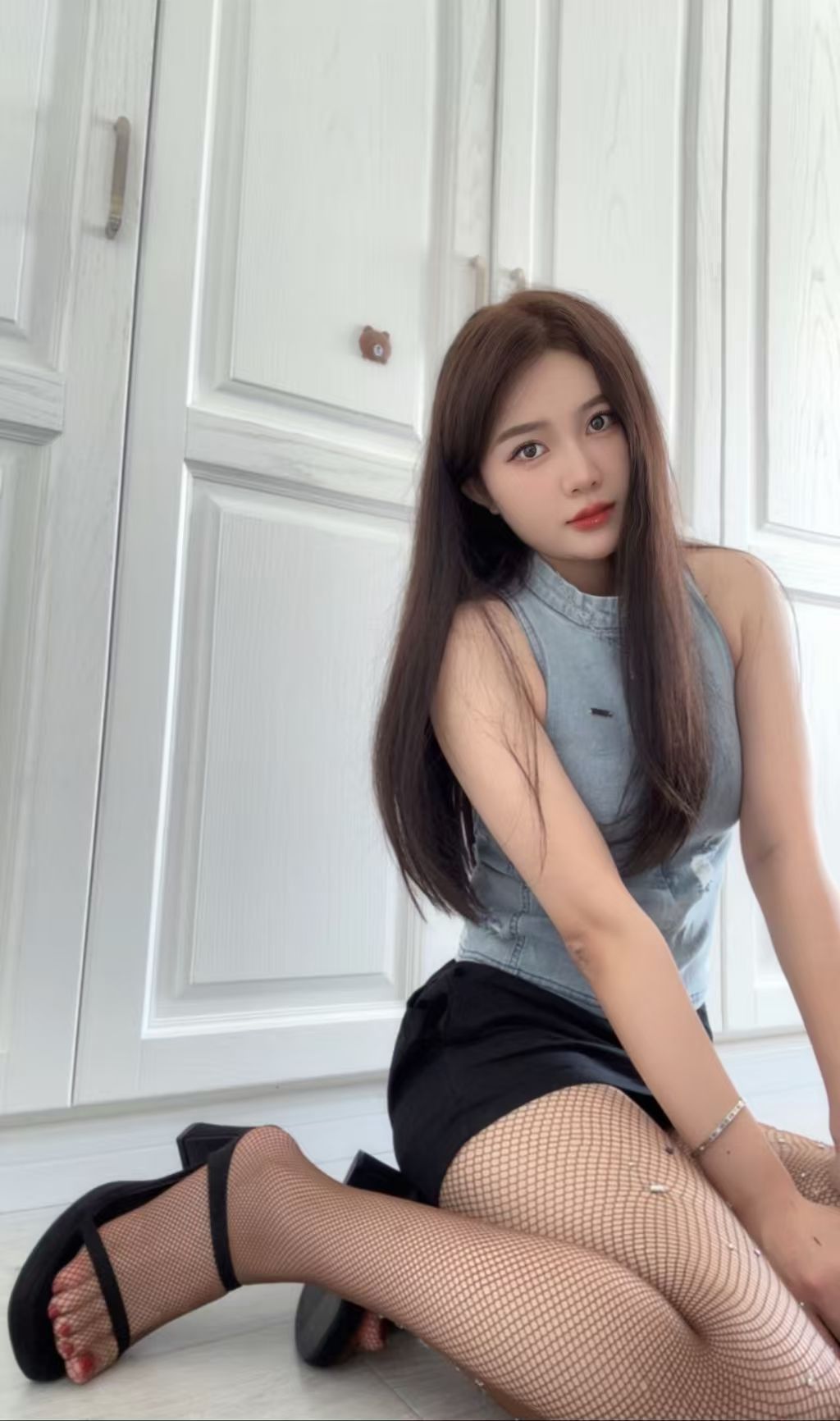 服务系兼职少妇