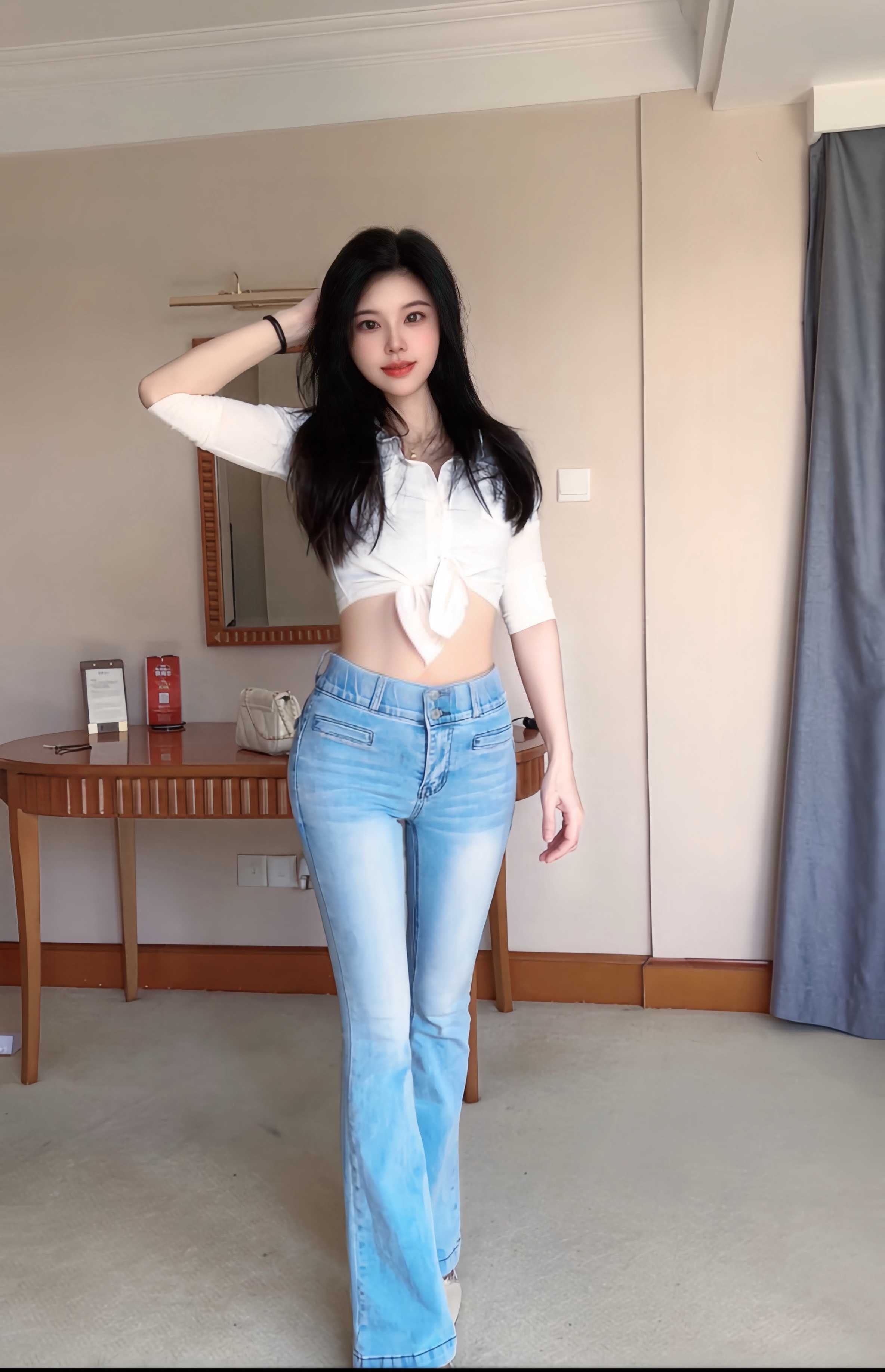 天河梅花园依依 36d大胸服务控 身材火辣 技巧到位