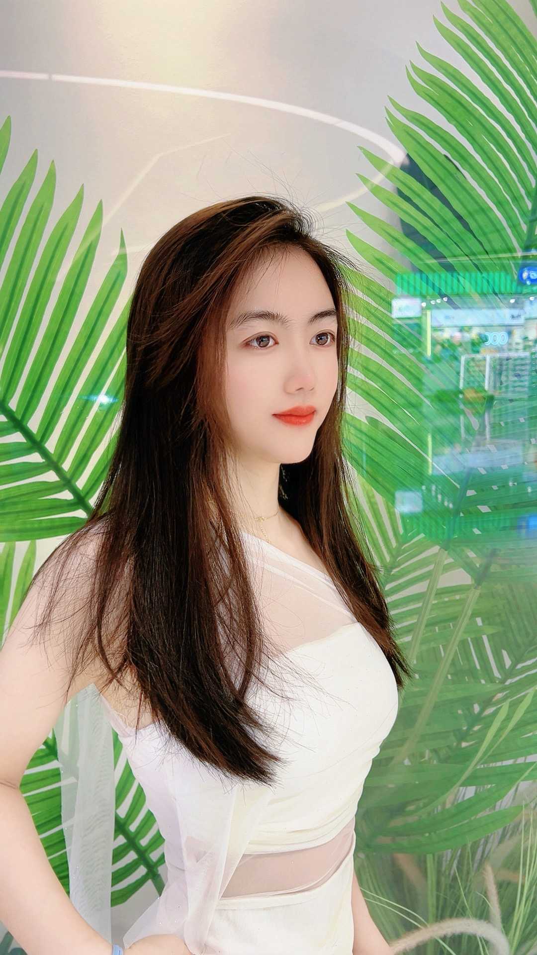 大学生兼直 3点粉 梅花园小小 女友般的感觉