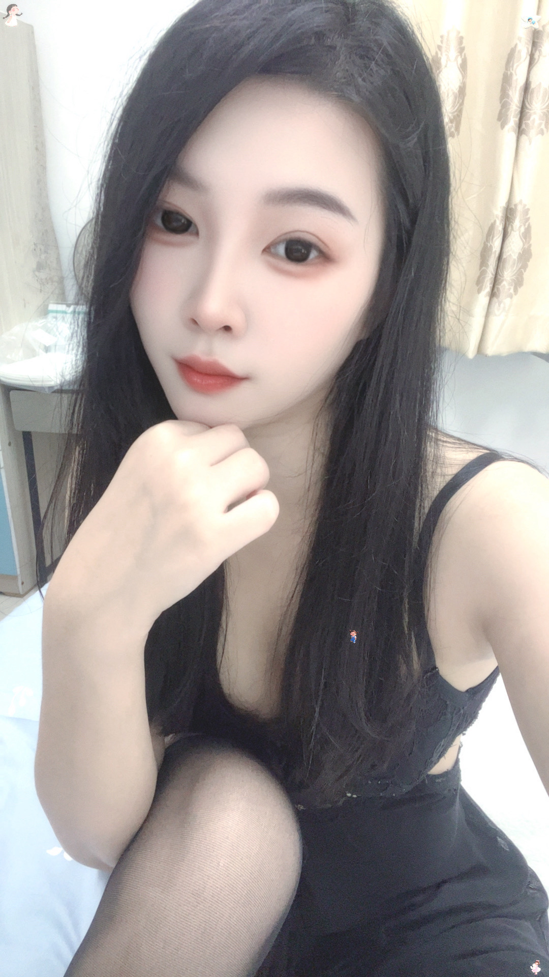 天河梅花园露露 雪白皮肤 完美身材小姐姐