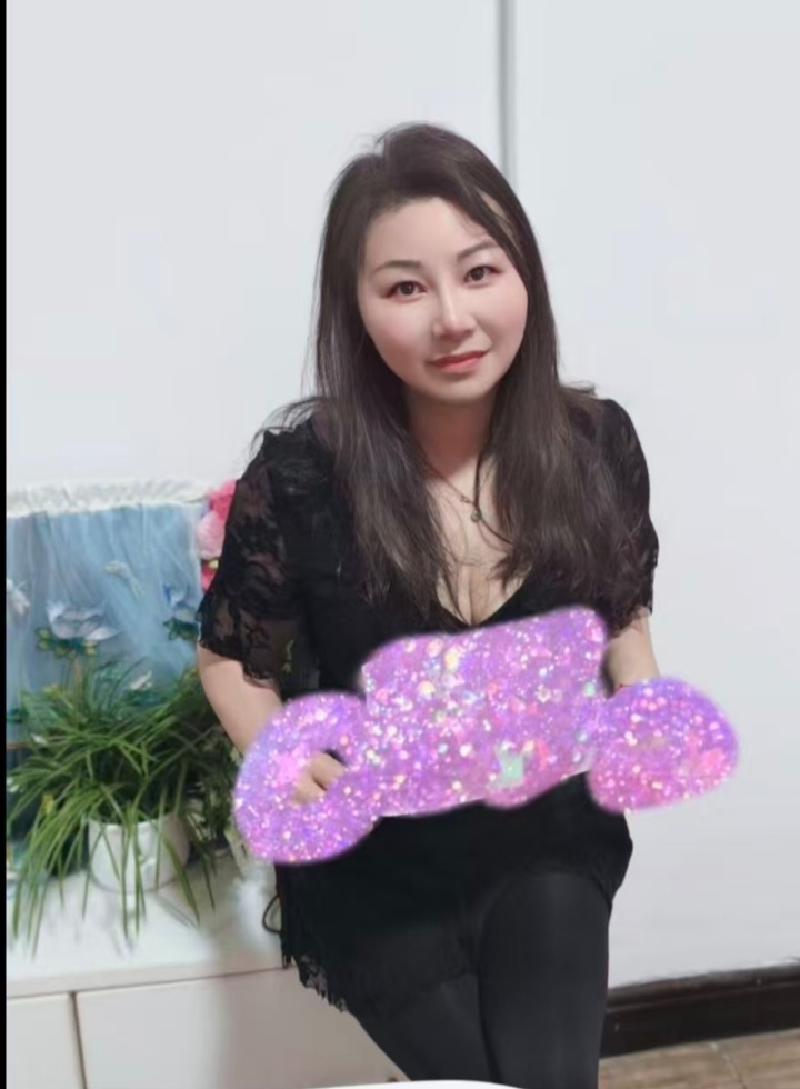 天心丰润少妇小鱼儿