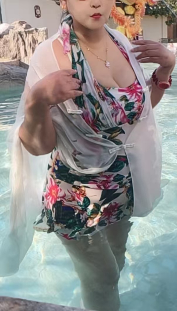 张府园爆乳少妇羽蝶