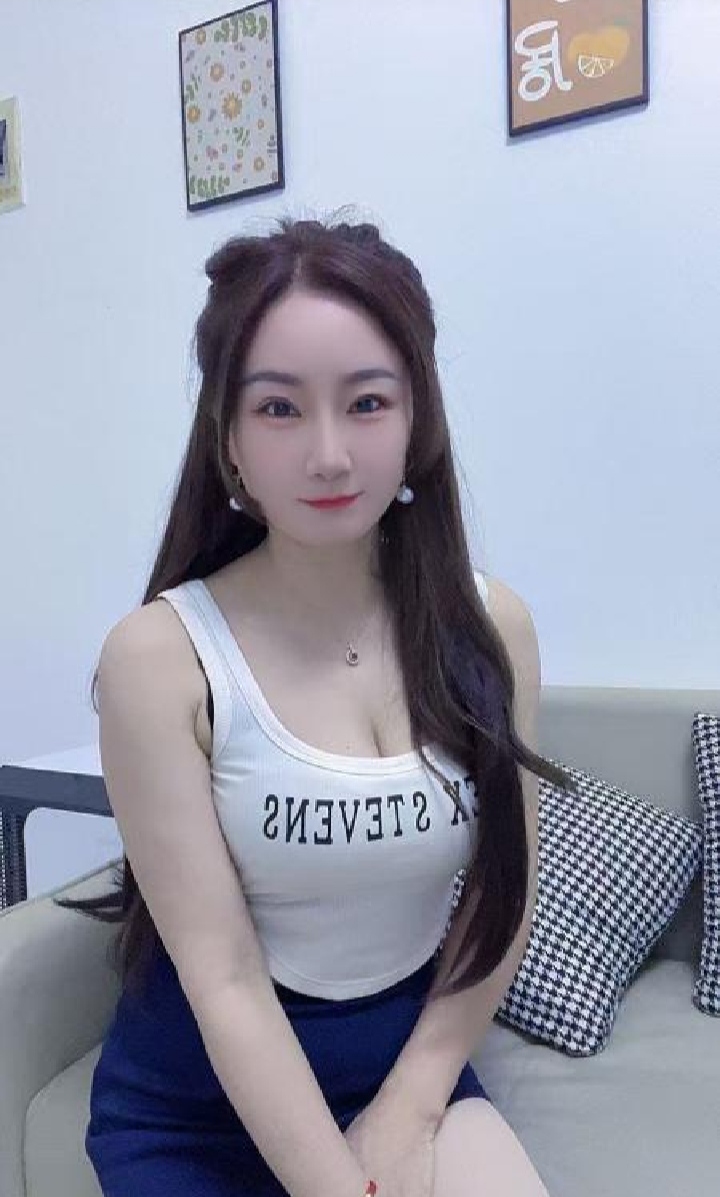 激战大奶牛Sao甜甜