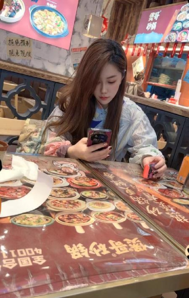 桥北大胸小少妇