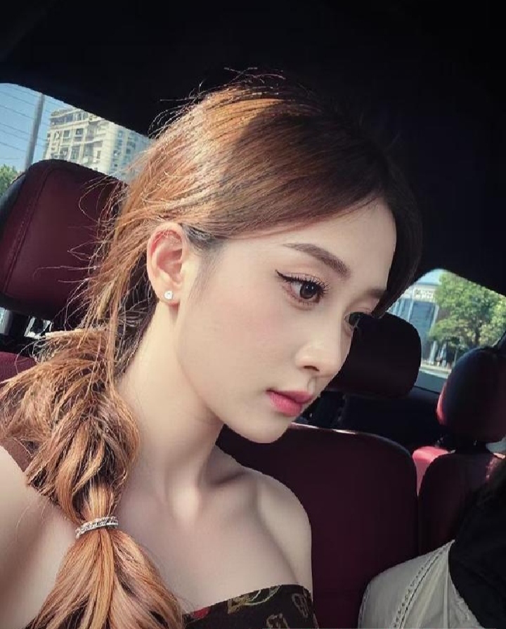 白嫩兼职幼师小蕾