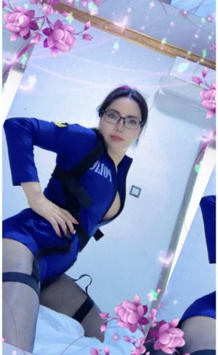 绝活制服水床少妇