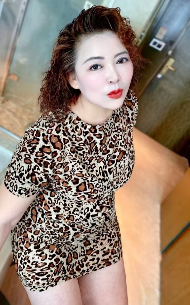 虹口大胸情趣熟女水仙