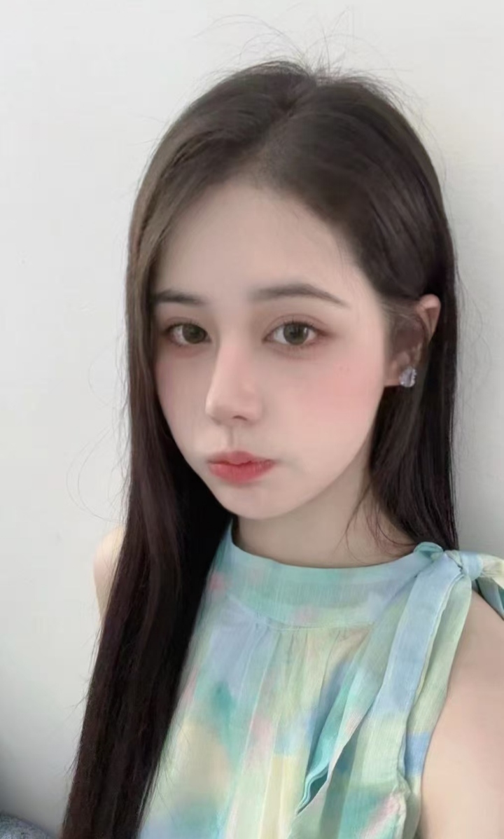 龙华白嫩姐妹花莹莹