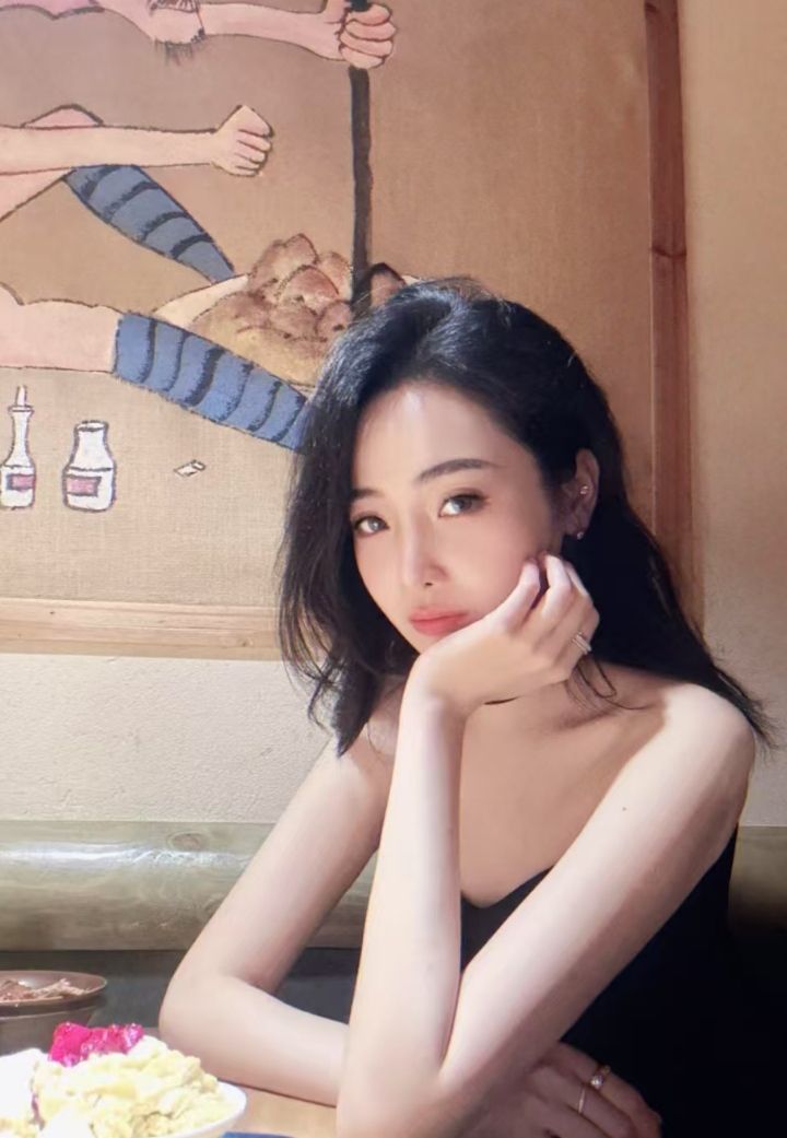 中项服务御姐小美