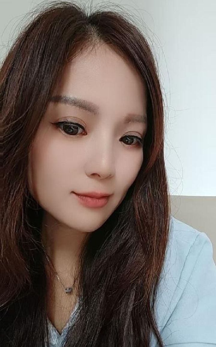 海珠服务系小姐姐静静