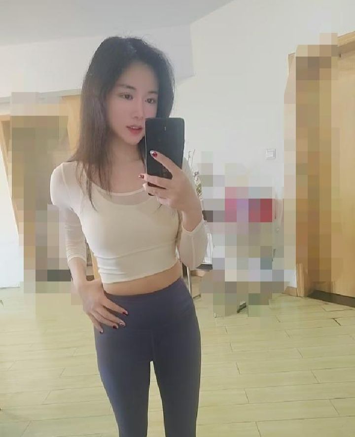 吴中瑜伽裤小少妇可可