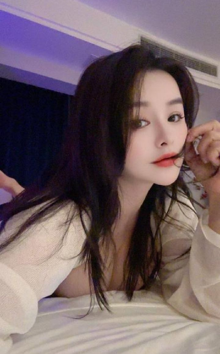 武侯爆乳御姐伊娃