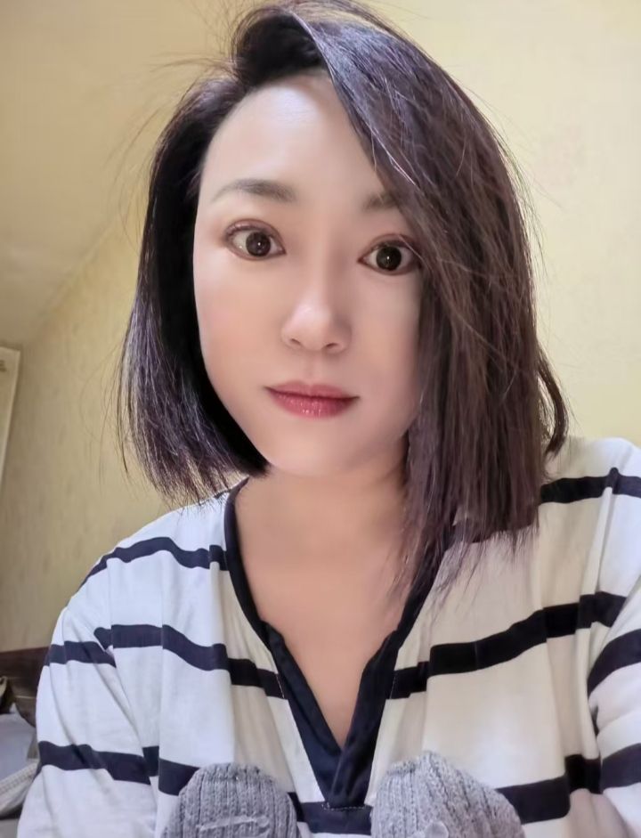 丰润小少妇柒柒