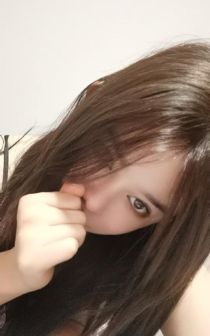 翘臀大奶小姐姐知言