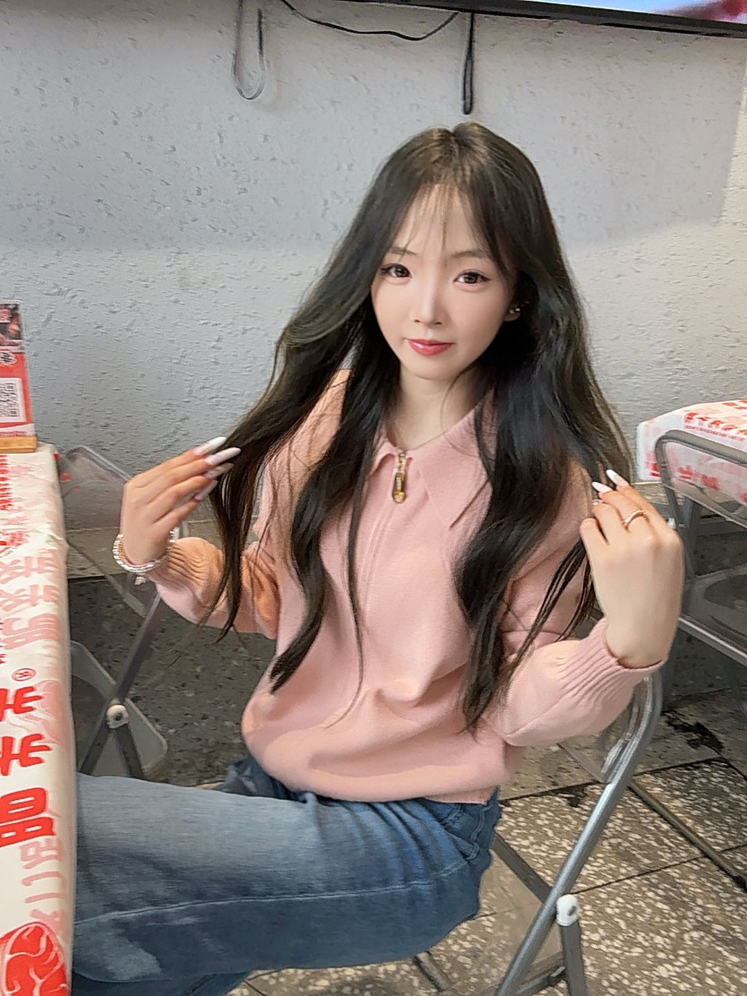 天河三溪18岁依依 白嫩气质小甜妹 配合度高