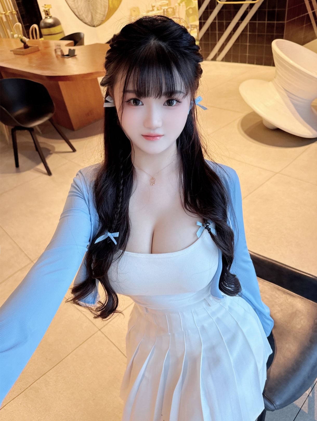 荔湾西村依依 值得多次返食 美乳翘臀一绝