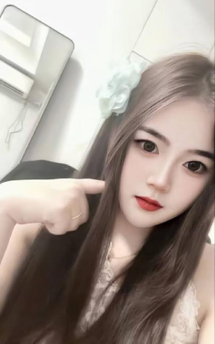 下沙美艳热辣小姐姐