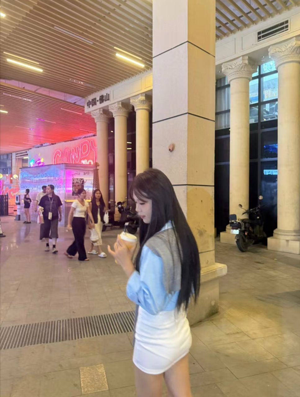 佛山禅城露露 18的小嫩妹 听话口碑好