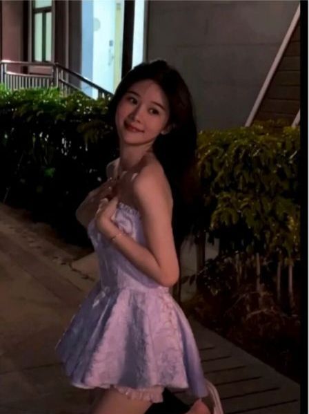 番禺广场小橘子 身材苗条 三点粉嫩 夹攻一流