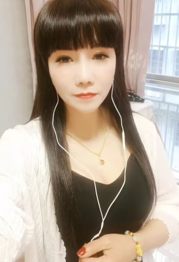 服务系少妇糖糖