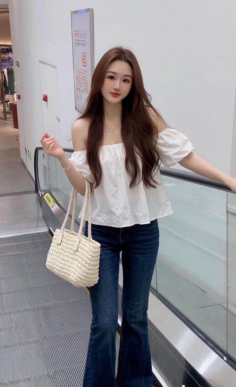 佛山禅城yoyo 丰润美乳 手感倍棒 妩媚小狐狸