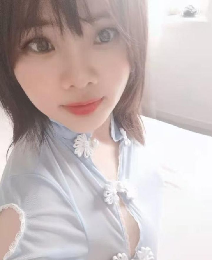 螃蟹岬纯欲小少妇