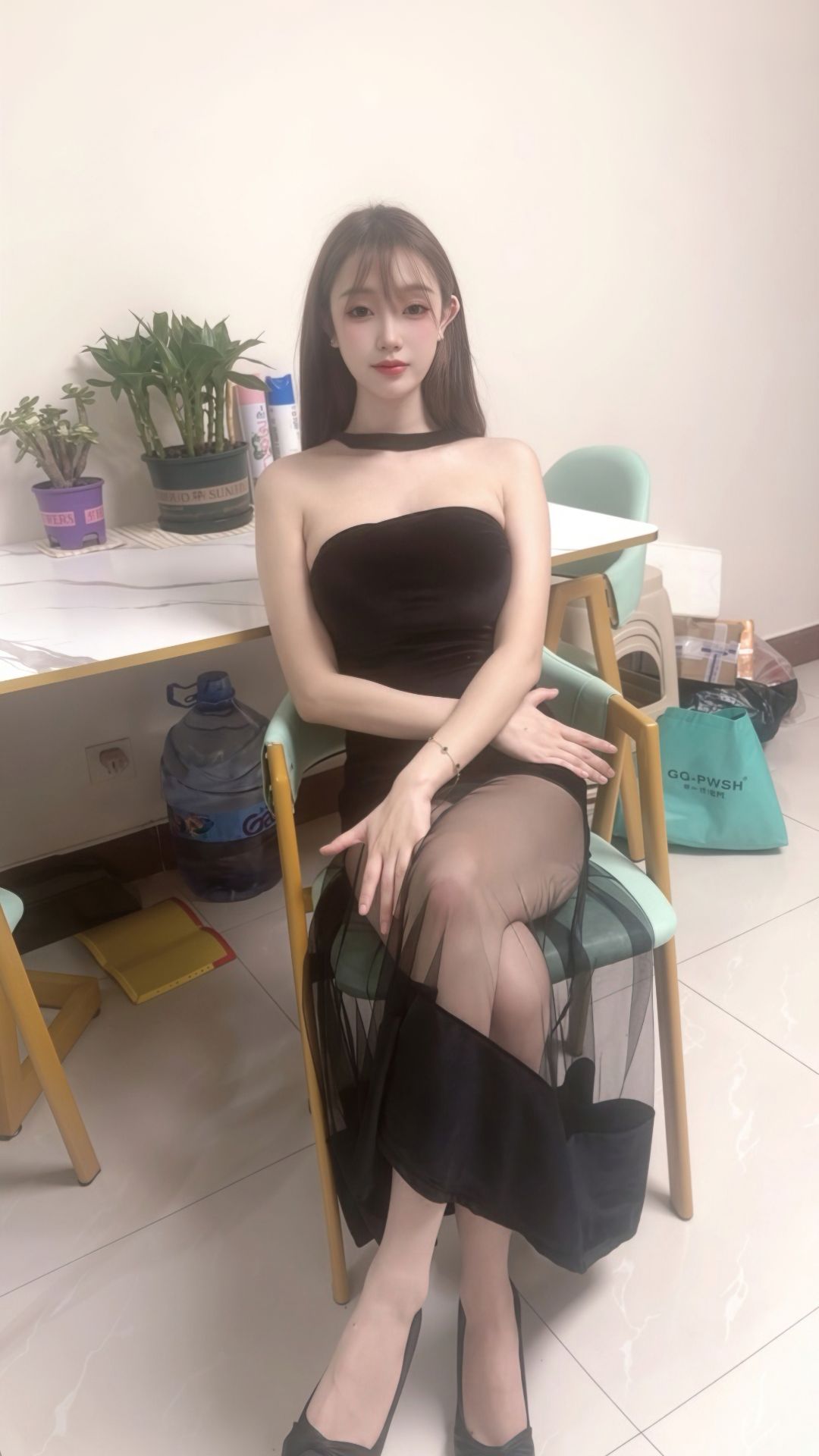 海珠橙子 05后高品质嫩妹 兼直 三点分 甜妹多汁