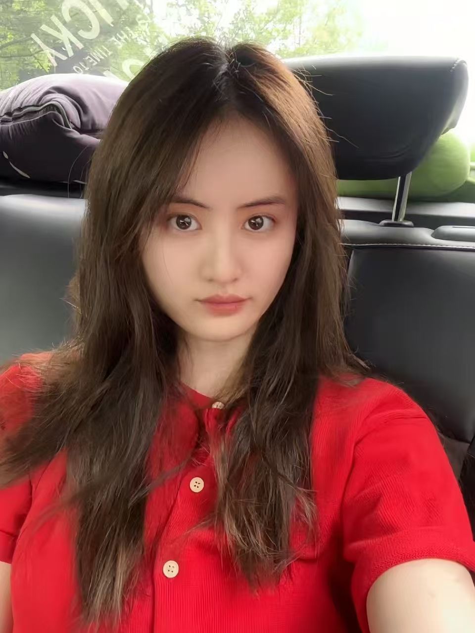 学生兼职,在校大学生。