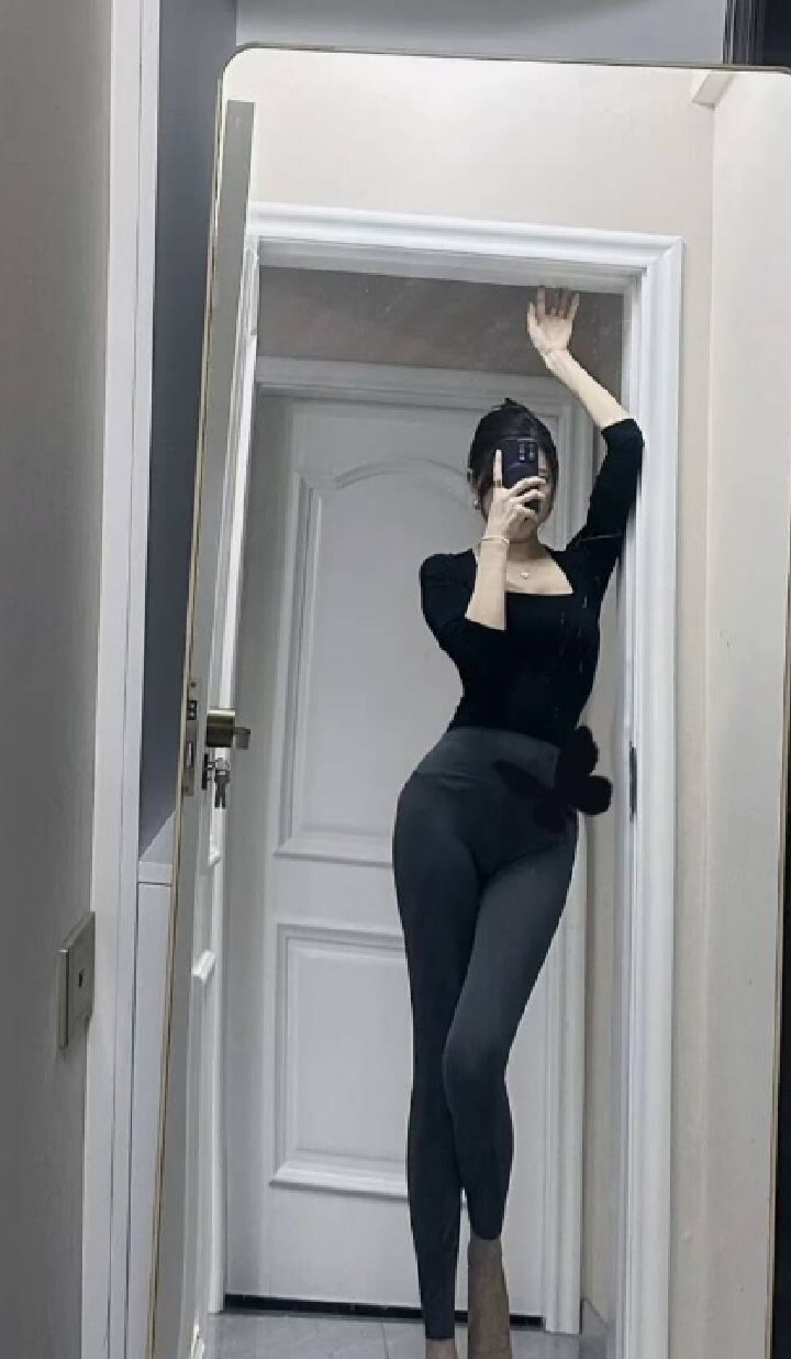 气质大长腿kB美妞