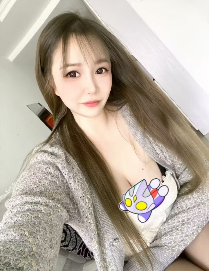 武侯爆乳辣妹团团