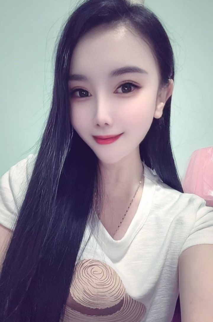 芙蓉大波美少妇妮子