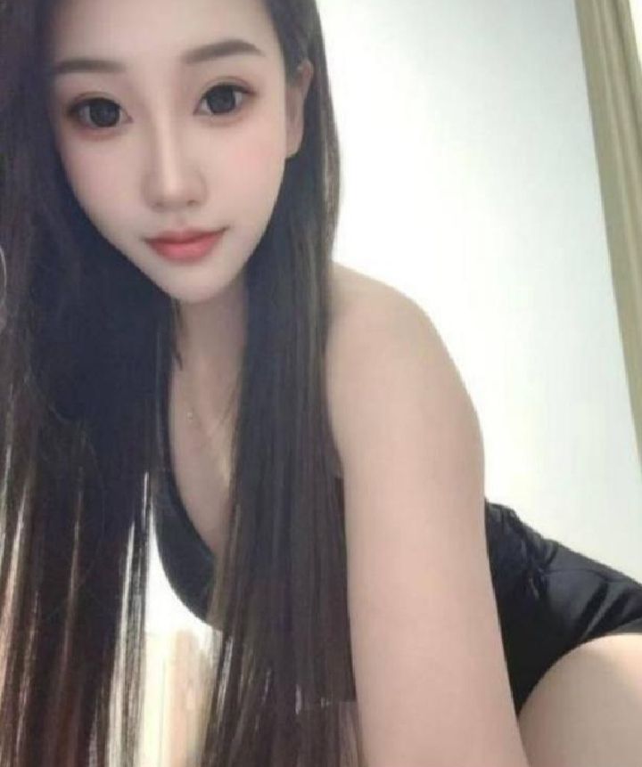 新市美艳白嫩小野猫