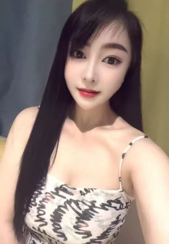 番禺热辣甜妹可欣