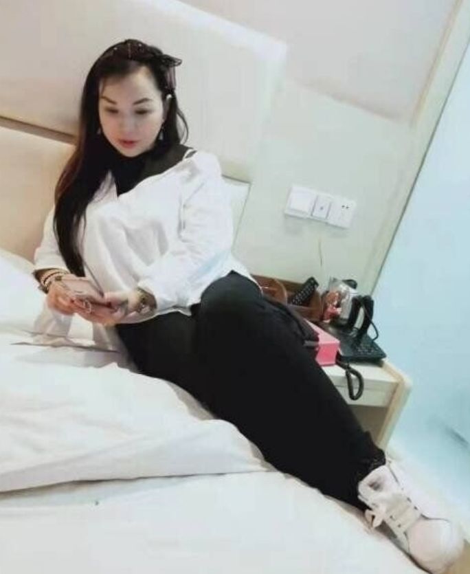 南通巨乳翘臀性感熟女