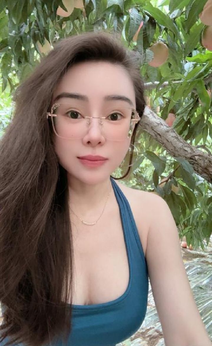 潭村情趣眼镜小白虎