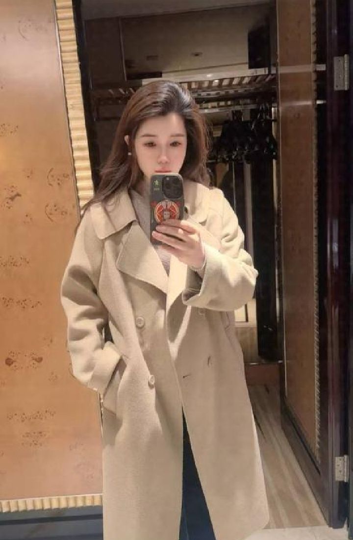 气质长腿御姐小浪