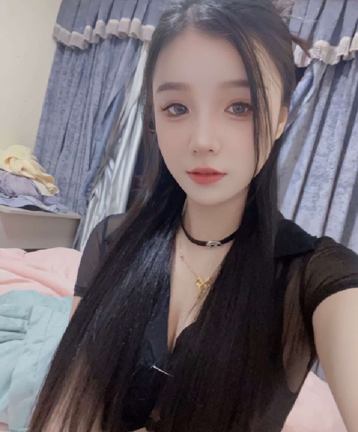 情趣黑丝甜妹蕾蕾