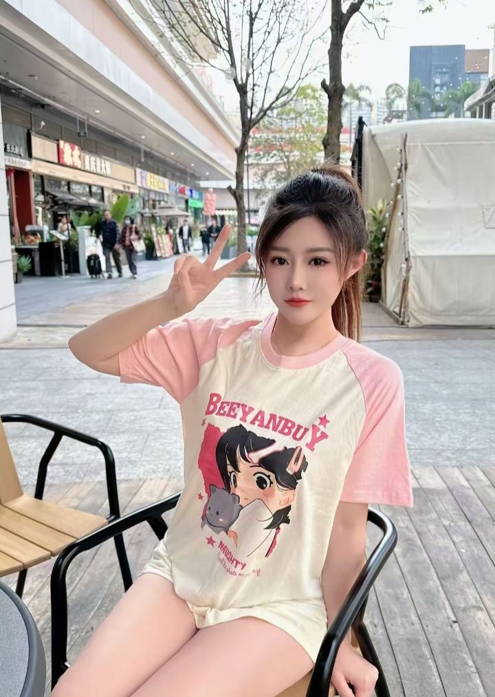 白嫩兼职甜妹蓉儿